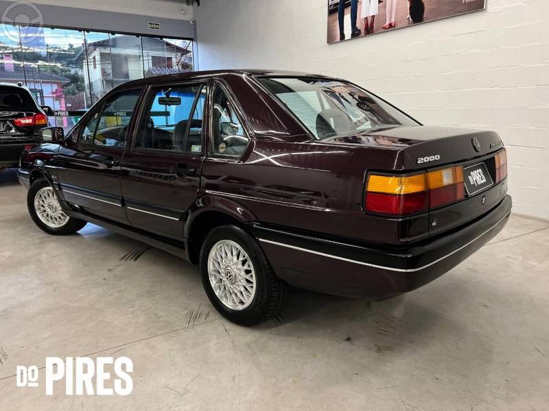 VOLKSWAGEN - SANTANA 2.0 GLSI 8V 4P MANUAL - 1993/1993 - VERMELHA - R$ 64.900,00