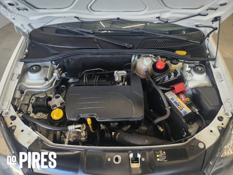 RENAULT - CLIO 1.0 16V FLEX 4P MANUAL - 2012/2012 - BRANCA - R$ 28.900,00