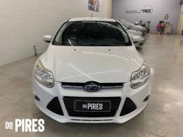 FORD - FOCUS - 2014/2015 - Branca - R$ 59.900,00