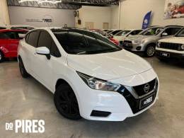 NISSAN - VERSA - 2020/2021 - Branca - R$ 76.900,00