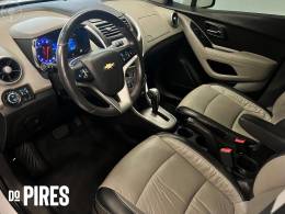 CHEVROLET - TRACKER 1.8 MPFI LTZ 4X2 16V FLEX 4P AUTOMÁTICO - 2014/2015 - BRANCA - R$ 72.900,00