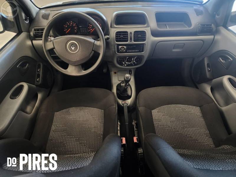 RENAULT - CLIO 1.0 16V FLEX 4P MANUAL - 2012/2012 - BRANCA - R$ 28.900,00