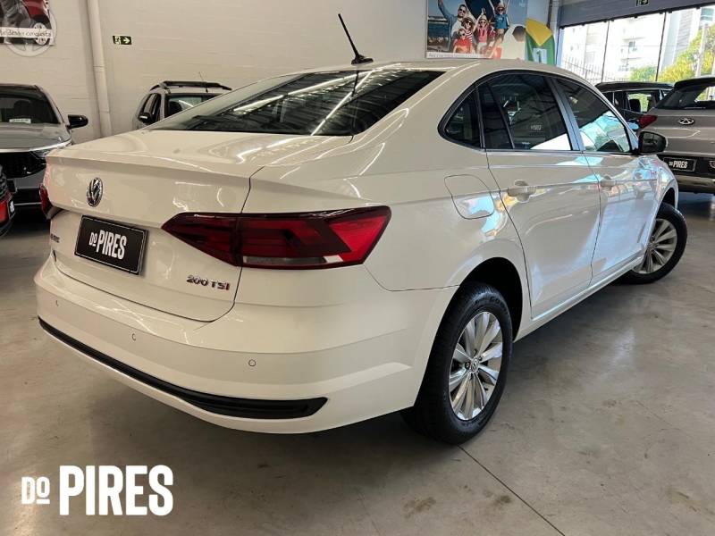 VOLKSWAGEN - VIRTUS 1.0 200 TSI COMFORTLINE AUTOMÁTICO - 2022/2022 - BRANCA - R$ 88.900,00