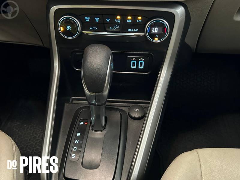 FORD - ECOSPORT 2.0 TITANIUM 16V FLEX 4P AUTOMÁTICO - 2018/2019 - BRANCA - R$ 79.900,00