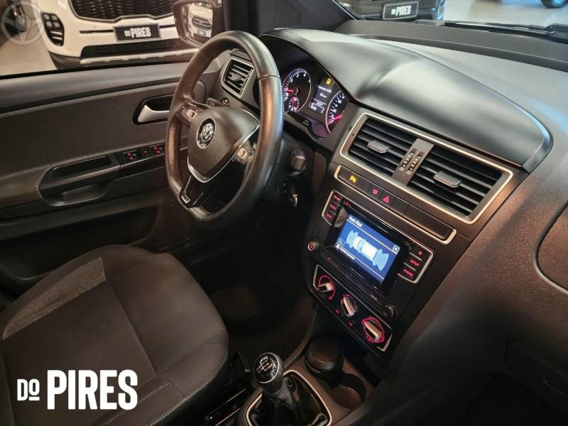 VOLKSWAGEN - FOX 1.6 MSI RUN 8V FLEX 4P MANUAL - 2017/2017 - PRETA - R$ 54.900,00