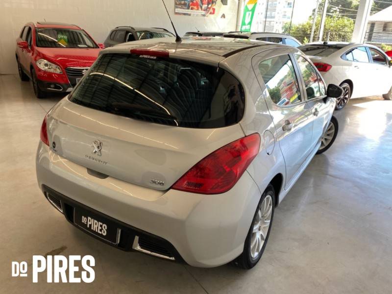 PEUGEOT - 308 - 2013/2014 - Prata - R$ 38.900,00