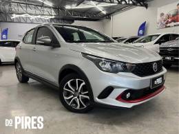 FIAT - ARGO 1.8 E.TORQ FLEX HGT AT6 - 2019/2019 - PRATA - R$ 72.900,00