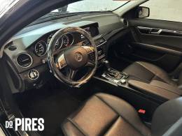 MERCEDES-BENZ - C 200 1.8 CGI AVANTGARDE 16V 4P AUTOMÁTICO - 2014/2014 - PRETA - R$ 84.900,00