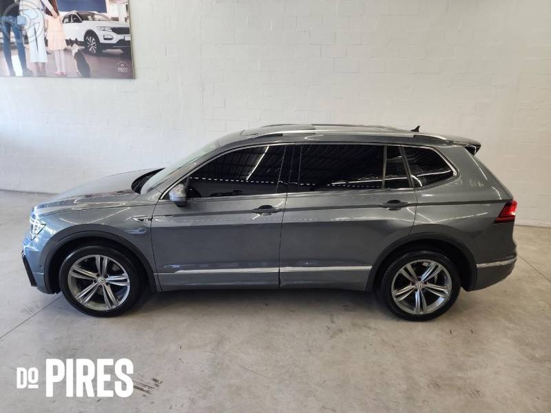 VOLKSWAGEN - TIGUAN 2.0 ALLSPACE R-LINE 350 TSI 4X4 4P - 2018/2018 - CINZA - R$ 145.900,00