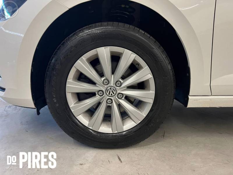 VOLKSWAGEN - VIRTUS 1.0 200 TSI COMFORTLINE AUTOMÁTICO - 2022/2022 - BRANCA - R$ 88.900,00