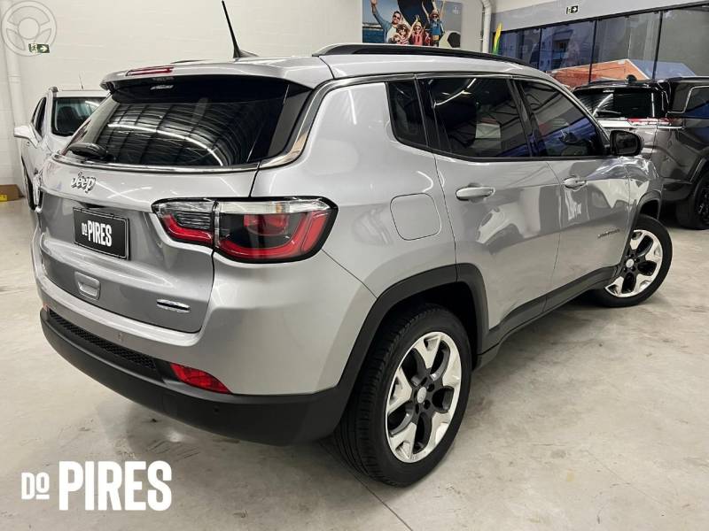 JEEP - COMPASS 2.0 16V FLEX LONGITUDE AUTOMÁTICO - 2018/2019 - PRATA - R$ 96.900,00