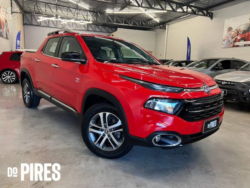 FIAT - TORO 2.0 16V TURBO DIESEL VOLCANO 4WD AUTOMÁTICO - 2016/2017 - VERMELHA - R$ 97.900,00