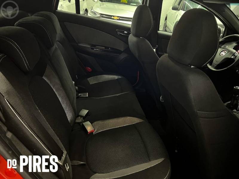 FIAT - BRAVO 1.8 SPORTING 16V FLEX 4P MANUAL - 2015/2016 - VERMELHA - R$ 62.500,00