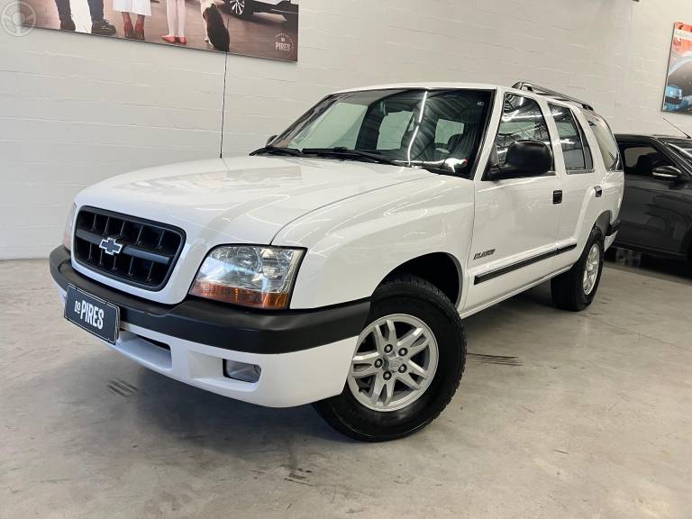 CHEVROLET - BLAZER 2.4 MPFI 4X2 8V 4P MANUAL - 2002/2002 - BRANCA - R$ 38.900,00