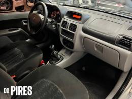 RENAULT - CLIO 1.6 PRIVILÉGE SEDAN 16V 4P MANUAL - 2008/2009 - PRATA - R$ 29.900,00