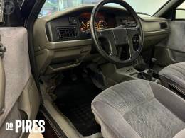 VOLKSWAGEN - SANTANA 2.0 GLSI 8V 4P MANUAL - 1993/1993 - VERMELHA - R$ 64.900,00