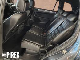 VOLKSWAGEN - TIGUAN 2.0 ALLSPACE R-LINE 350 TSI 4X4 4P - 2018/2018 - CINZA - R$ 145.900,00