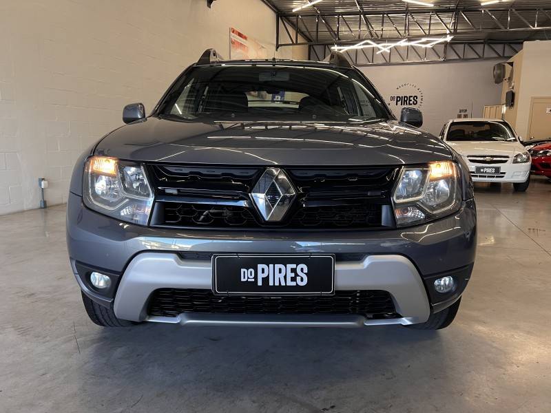 RENAULT - DUSTER - 2016/2017 - Cinza - R$ 67.900,00