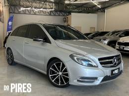 MERCEDES-BENZ - B 200 1.6 TURBO 4P AUTOMÁTICO - 2012/2013 - PRATA - R$ 67.900,00