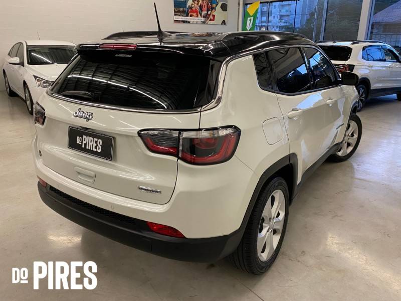 JEEP - COMPASS - 2017/2018 - Branca - R$ 99.900,00