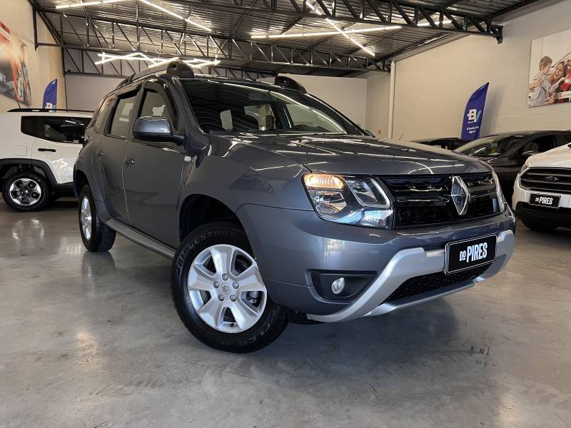 RENAULT - DUSTER - 2016/2017 - Cinza - R$ 67.900,00