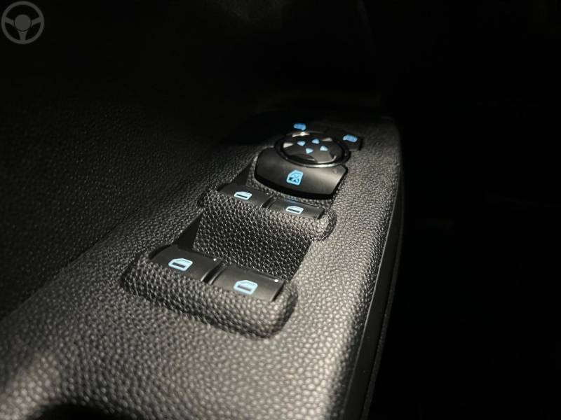 FORD - ECOSPORT 1.5 SE DIRECT FLEX 4P AUTOMÁTICA - 2019/2020 - BRANCA - R$ 69.900,00