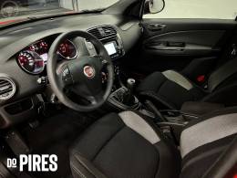 FIAT - BRAVO 1.8 SPORTING 16V FLEX 4P MANUAL - 2015/2016 - VERMELHA - R$ 62.500,00