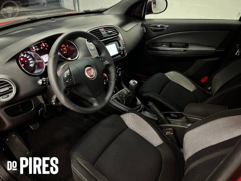 FIAT - BRAVO 1.8 SPORTING 16V FLEX 4P MANUAL - 2015/2016 - VERMELHA - R$ 62.500,00