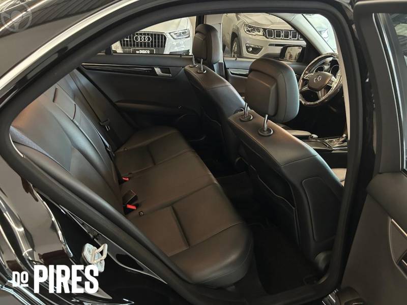 MERCEDES-BENZ - C 200 1.8 CGI AVANTGARDE 16V 4P AUTOMÁTICO - 2014/2014 - PRETA - R$ 84.900,00