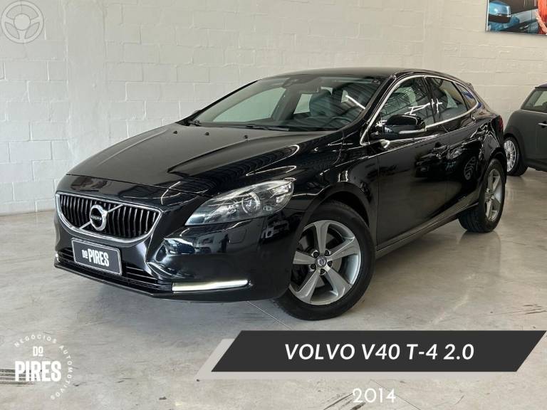 VOLVO - V40 2.0 T4 DYNAMIC TURBO 4P AUTOMÁTICO - 2013/2014 - PRETA - R$ 69.900,00