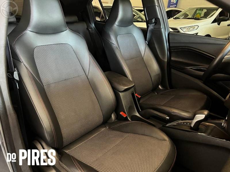 CHEVROLET - ONIX 1.0 HATCH RS 12V TURBO 4P AUTOMÁTICO - 2023/2024 - CINZA - R$ 96.900,00
