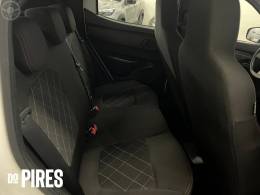 RENAULT - KWID 1.0 12V SCE FLEX ZEN MANUAL - 2022/2023 - BRANCA - R$ 49.900,00