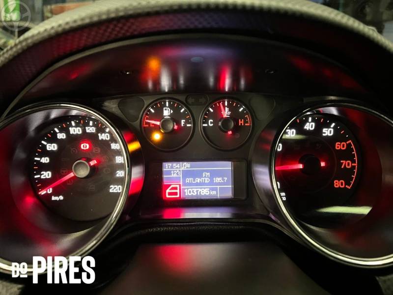 FIAT - BRAVO 1.8 SPORTING 16V FLEX 4P MANUAL - 2015/2016 - VERMELHA - R$ 62.500,00
