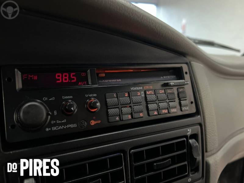 VOLKSWAGEN - SANTANA 2.0 GLSI 8V 4P MANUAL - 1993/1993 - VERMELHA - R$ 64.900,00
