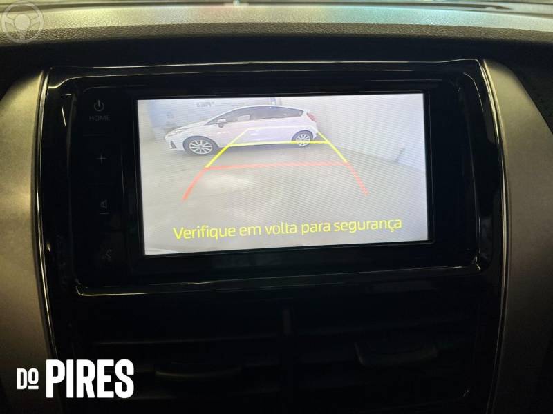 TOYOTA - YARIS 1.5 16V XL PLUS TECH FLEX AUTOMÁTICO - 2021/2022 - CINZA - R$ 84.900,00