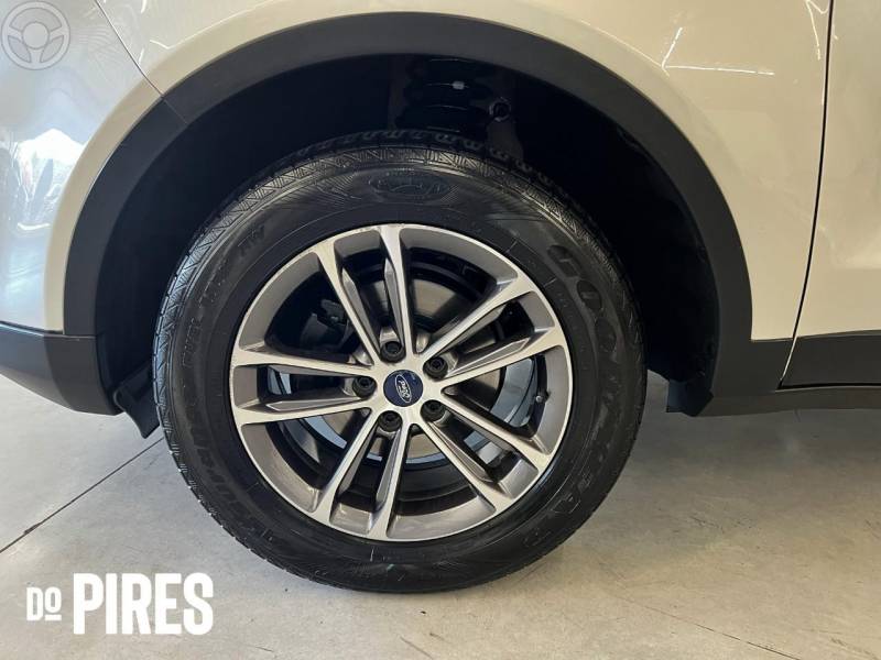 FORD - TERRITORY 1.5 GTDI ECOBOOST SEL 16V 4P AUTOMÁTICO - 2020/2021 - BRANCA - R$ 121.900,00