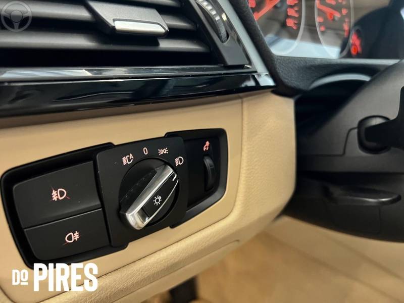 BMW - 328I 2.0 SEDAN 16V 4P AUTOMÁTICO - 2013/2013 - PRETA - R$ 105.900,00