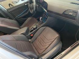 VOLKSWAGEN - JETTA 2.0 16V TSI GLI 350 4P AUTOMÁTICO - 2023/2023 - BRANCA - R$ 200.900,00