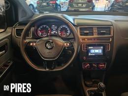 VOLKSWAGEN - FOX 1.6 MSI RUN 8V FLEX 4P MANUAL - 2017/2017 - PRETA - R$ 52.900,00