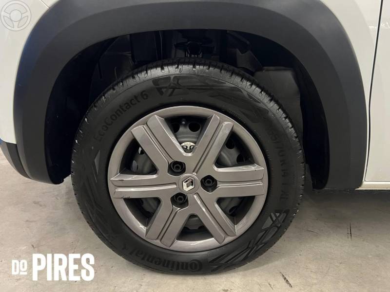 RENAULT - KWID 1.0 12V SCE FLEX ZEN MANUAL - 2022/2023 - BRANCA - R$ 49.900,00