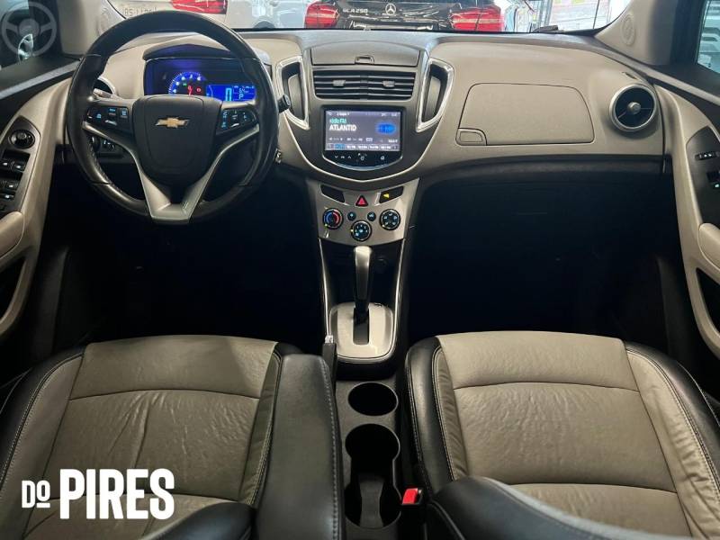 CHEVROLET - TRACKER 1.8 MPFI LTZ 4X2 16V FLEX 4P AUTOMÁTICO - 2014/2015 - BRANCA - R$ 72.900,00