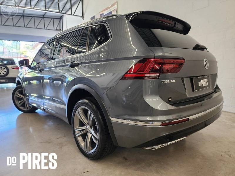 VOLKSWAGEN - TIGUAN 2.0 ALLSPACE R-LINE 350 TSI 4X4 4P - 2018/2018 - CINZA - R$ 145.900,00