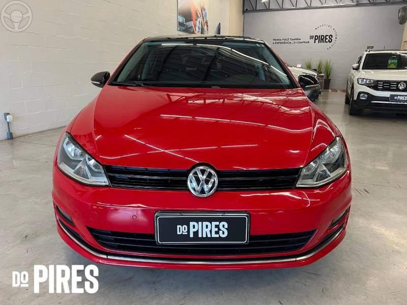 VOLKSWAGEN - GOLF 1.4 TSI HIGHLINE 16V 4P AUTOMÁTICO - 2013/2014 - VERMELHA - R$ 81.900,00