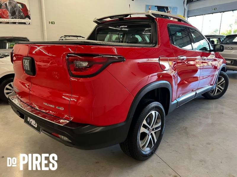 FIAT - TORO 2.0 16V TURBO DIESEL VOLCANO 4WD AUTOMÁTICO - 2016/2017 - VERMELHA - R$ 97.900,00