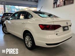 VOLKSWAGEN - VIRTUS 1.0 200 TSI COMFORTLINE AUTOMÁTICO - 2022/2022 - BRANCA - R$ 88.900,00