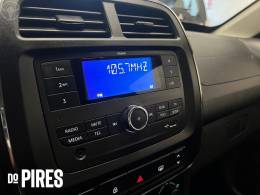 RENAULT - KWID 1.0 12V SCE FLEX ZEN MANUAL - 2022/2023 - BRANCA - R$ 49.900,00