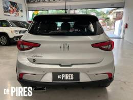 FIAT - ARGO 1.8 E.TORQ FLEX HGT AT6 - 2019/2019 - PRATA - R$ 72.900,00