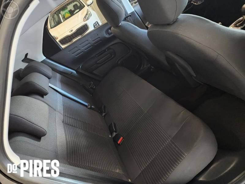 CITROËN - C4 CACTUS 1.6 VTI FEEL FLEX 4P AUTOMATICO - 2020/2021 - PRETA - R$ 73.900,00