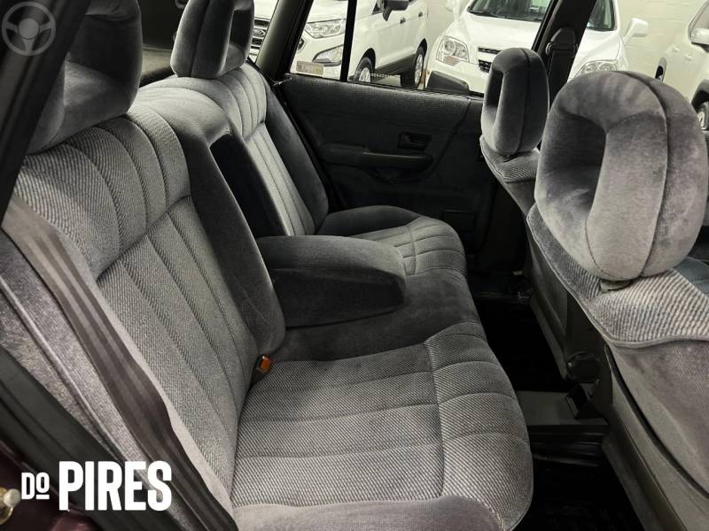 VOLKSWAGEN - SANTANA 2.0 GLSI 8V 4P MANUAL - 1993/1993 - VERMELHA - R$ 64.900,00