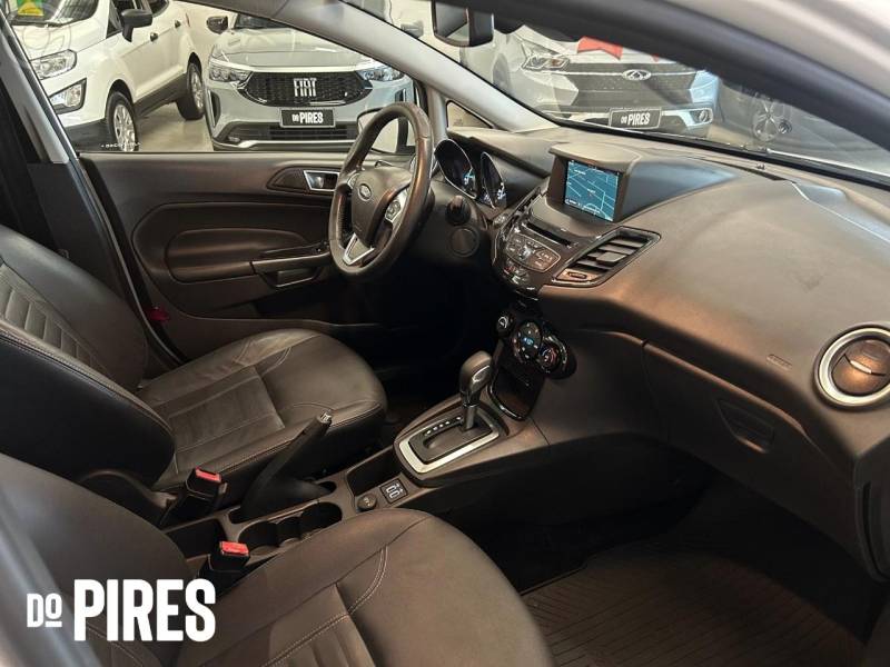 FORD - FIESTA 1.6 TITANIUM HATCH 16V FLEX 4P AUTOMÁTICO - 2018/2018 - BRANCA - R$ 61.900,00